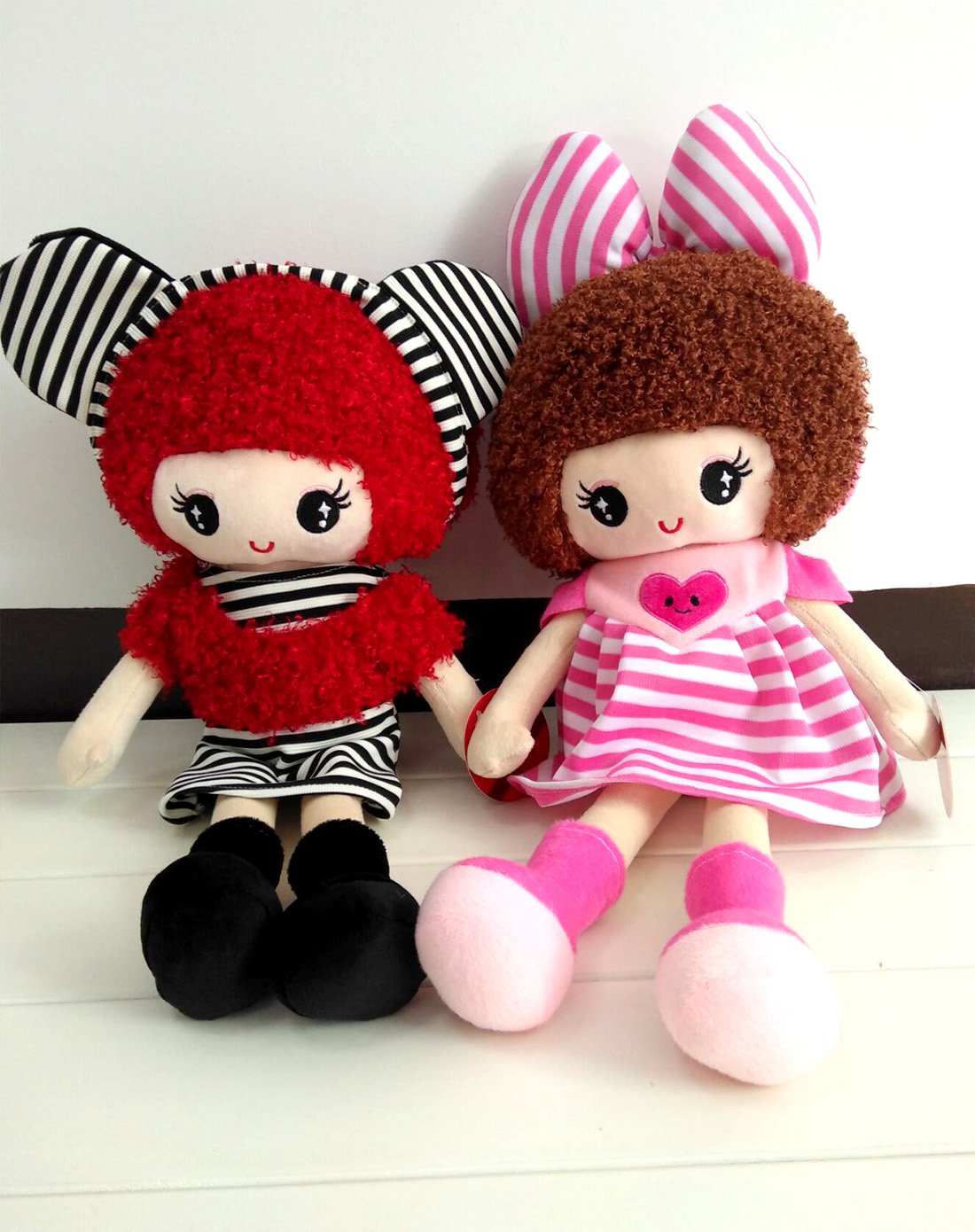 创意布偶可爱女孩布娃娃红色