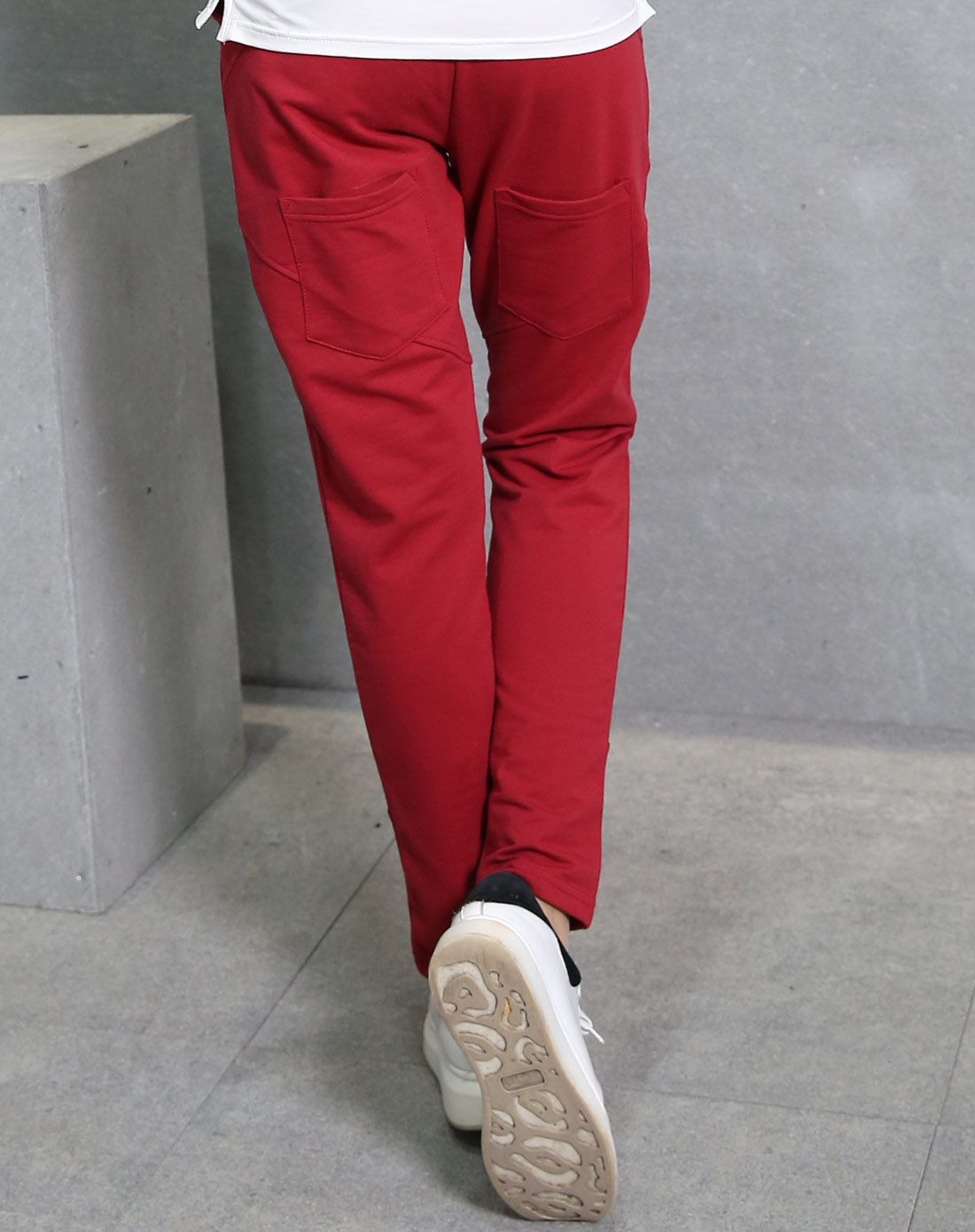 运动健美 女款酒红色裤子