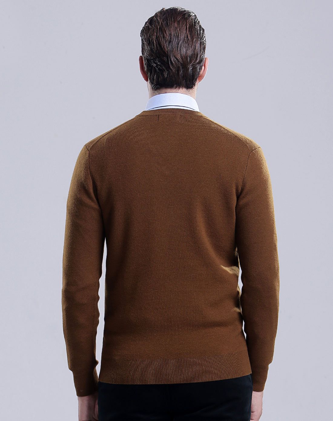 男式深卡其v领商务羊毛衫