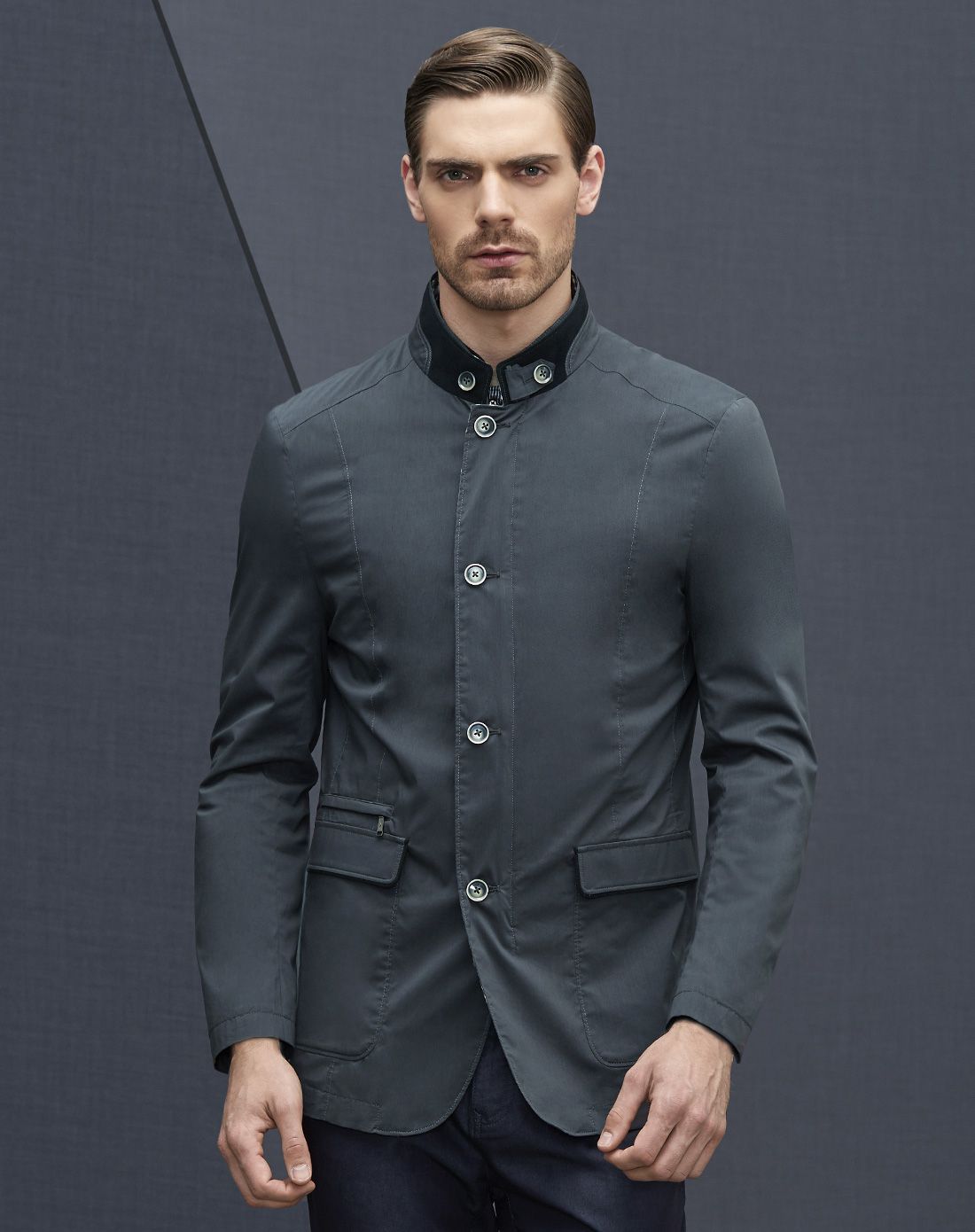 暗灰色中式立领舒适西便服