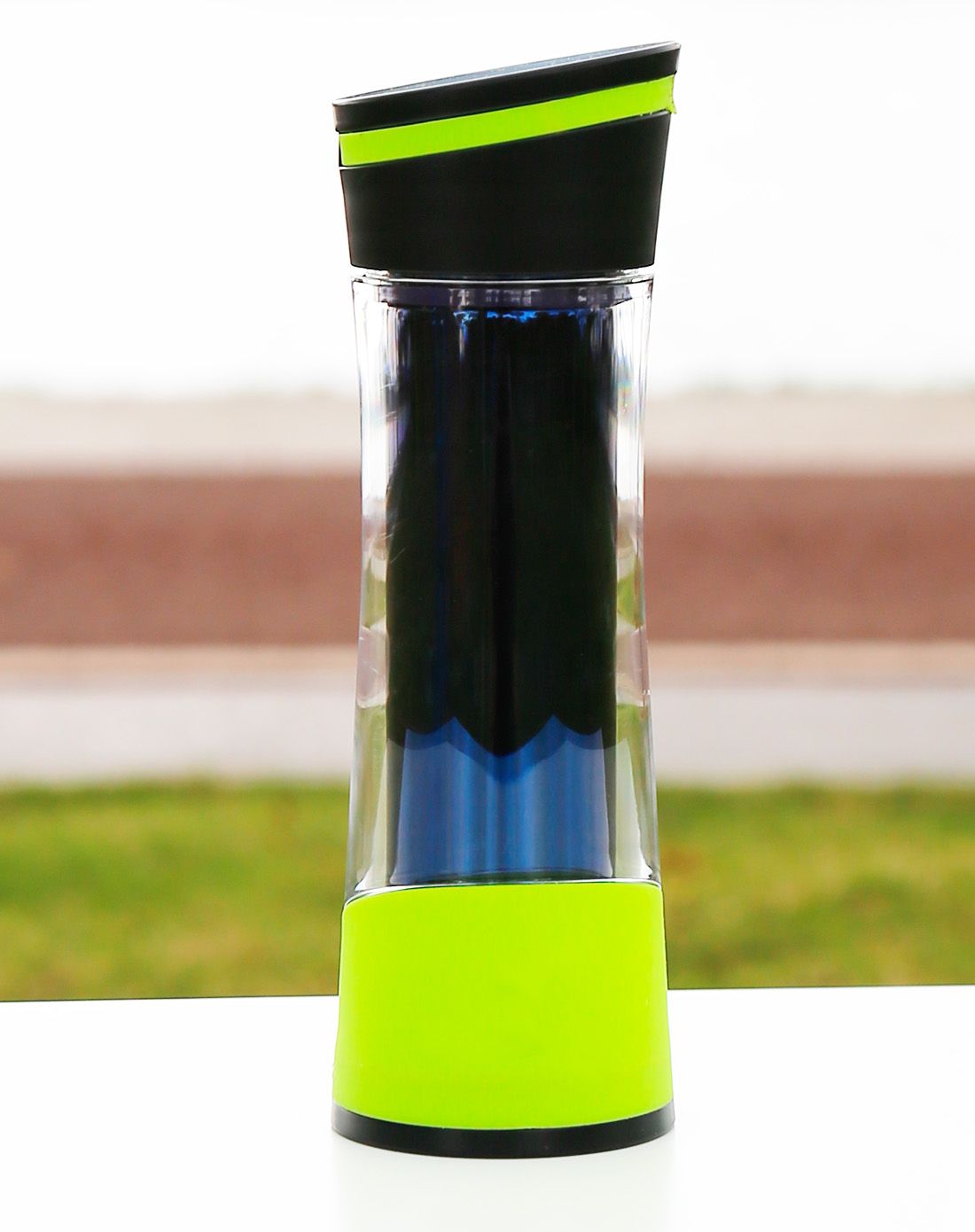 户外太阳能聚热恒温高硼硅水壶-绿