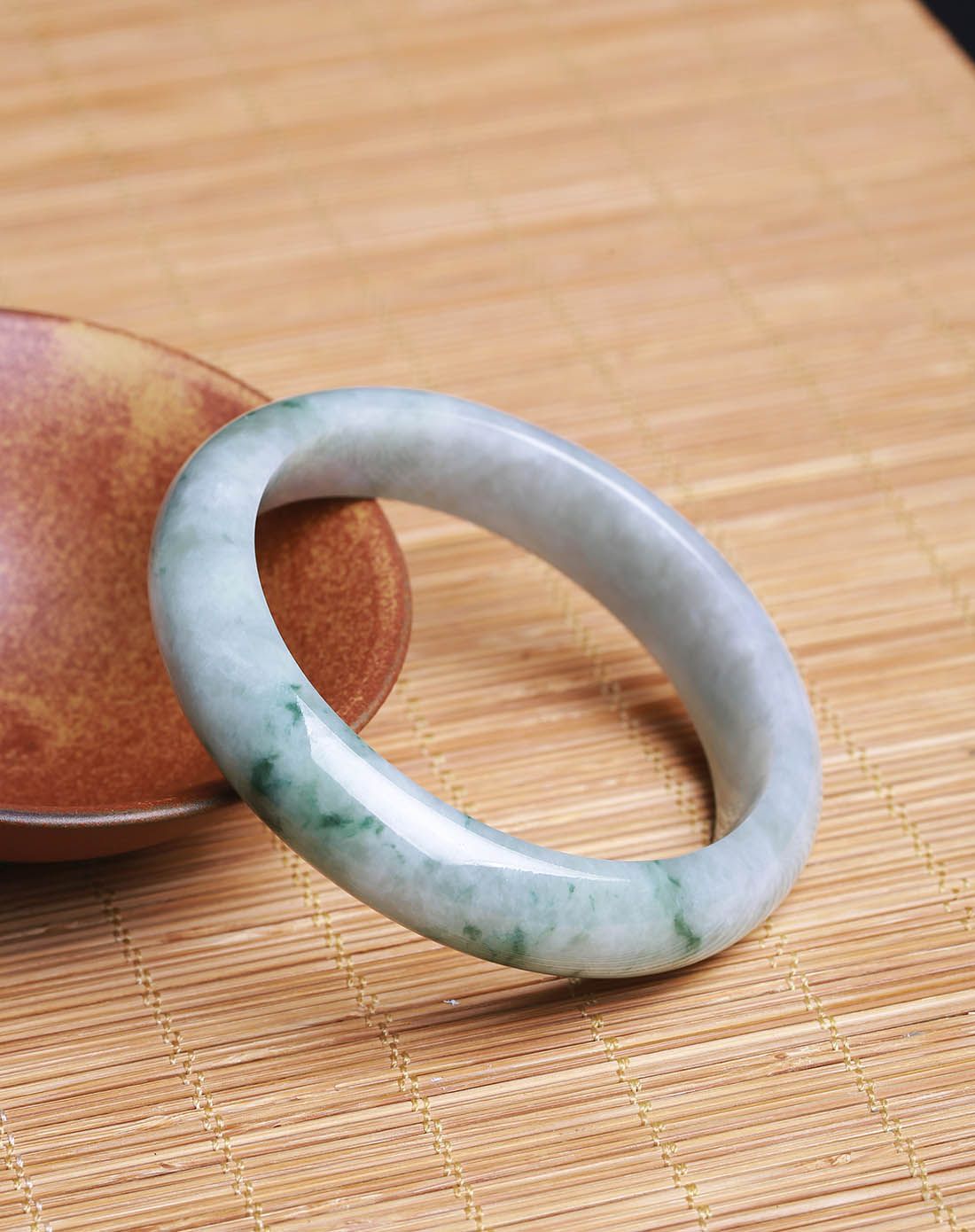 天然a货翡翠冰糯种飘蓝花手镯