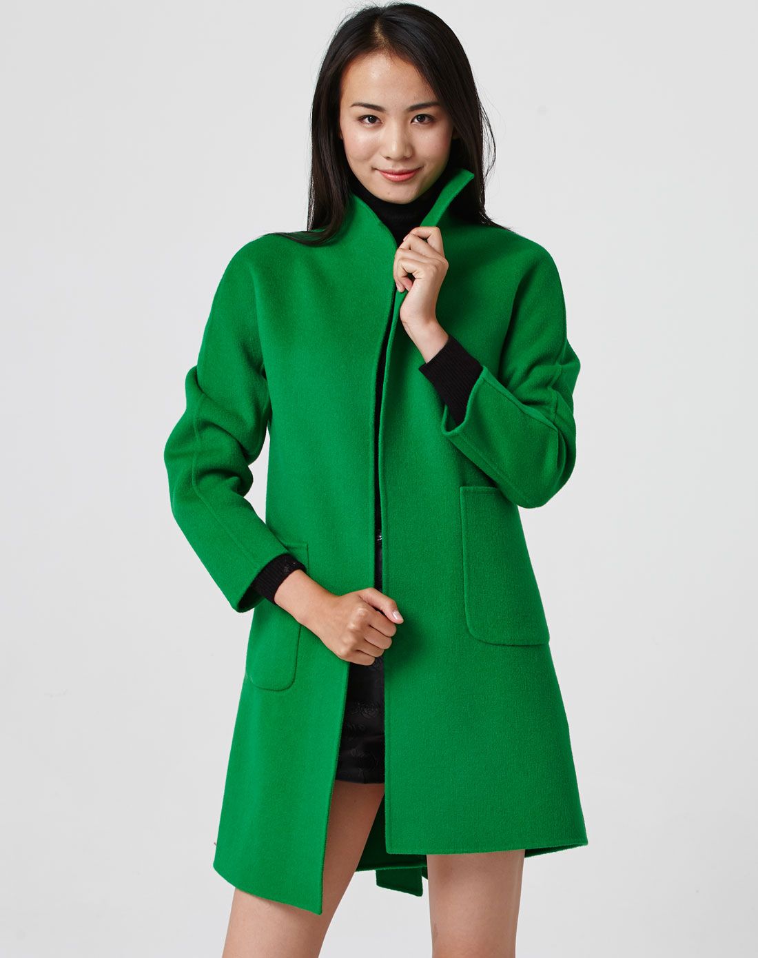 女士绿色羊毛大衣