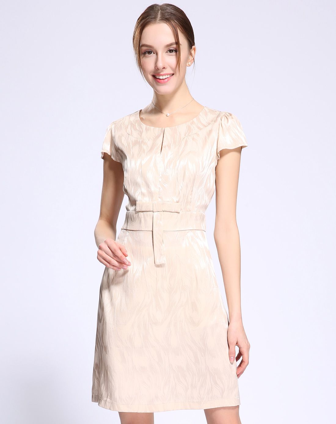 真丝纯色连衣裙