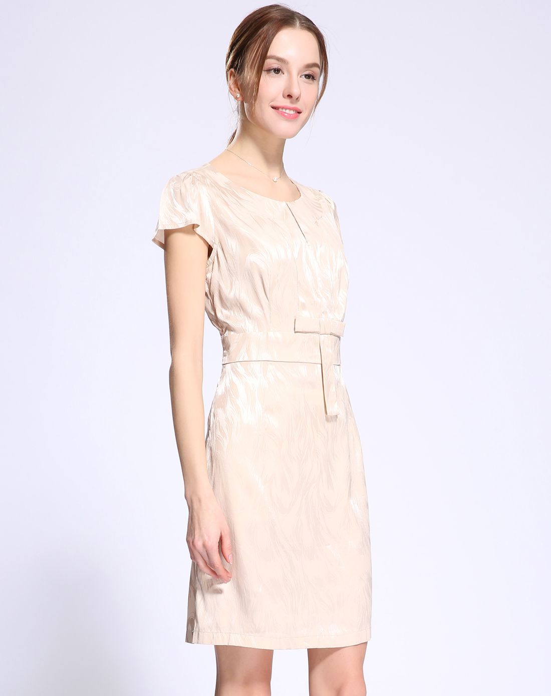 真丝纯色连衣裙