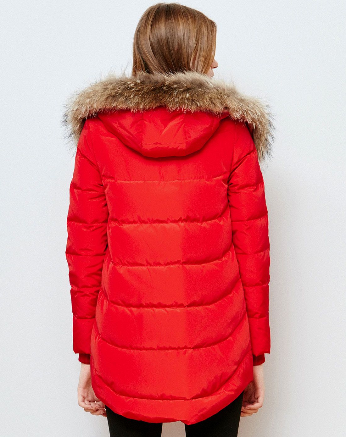 波司登女款枫叶红简约时尚毛领羽绒服