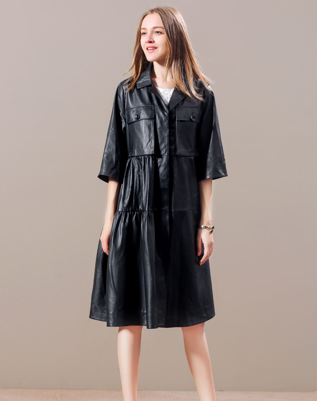 欧版系带七分袖长款连衣皮裙