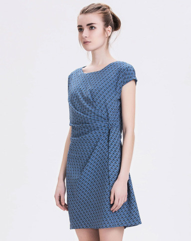 蓝色腰部活褶装饰时尚连衣裙