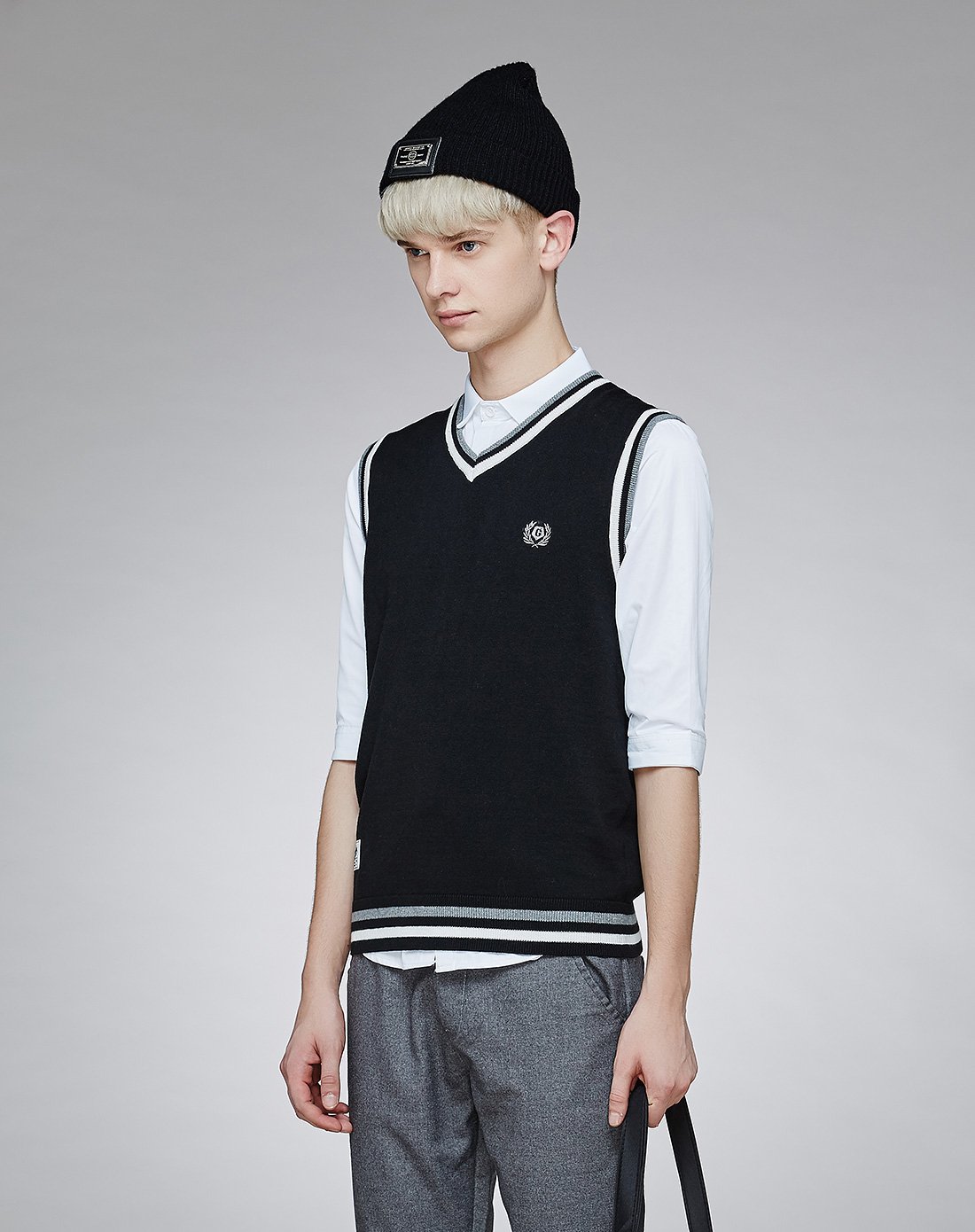 男款英伦学院风针织背心黑色