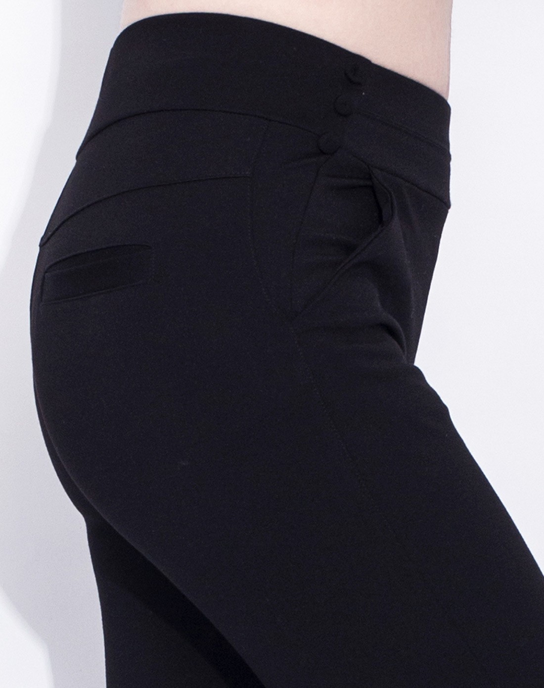 女款黑色中腰侧边扣子打底裤