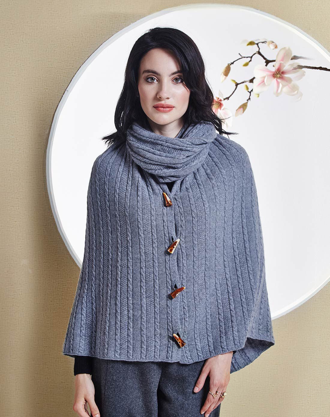 女中灰山羊绒绞花针织披肩