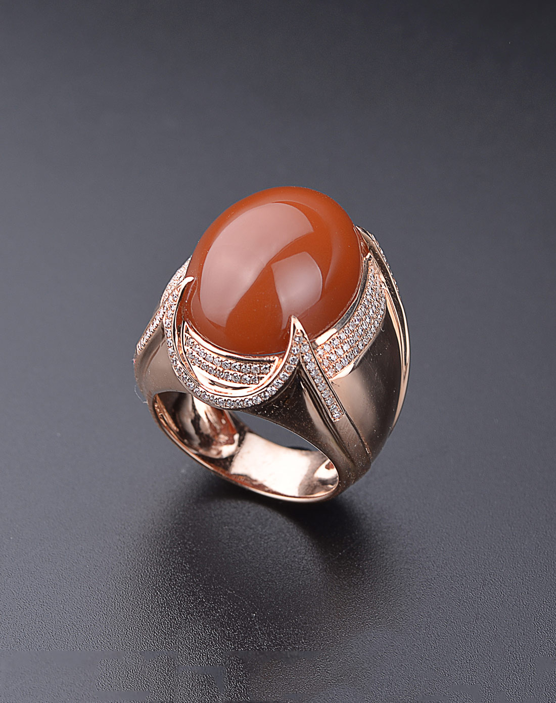 南红玛瑙18k金镶钻盛世男戒