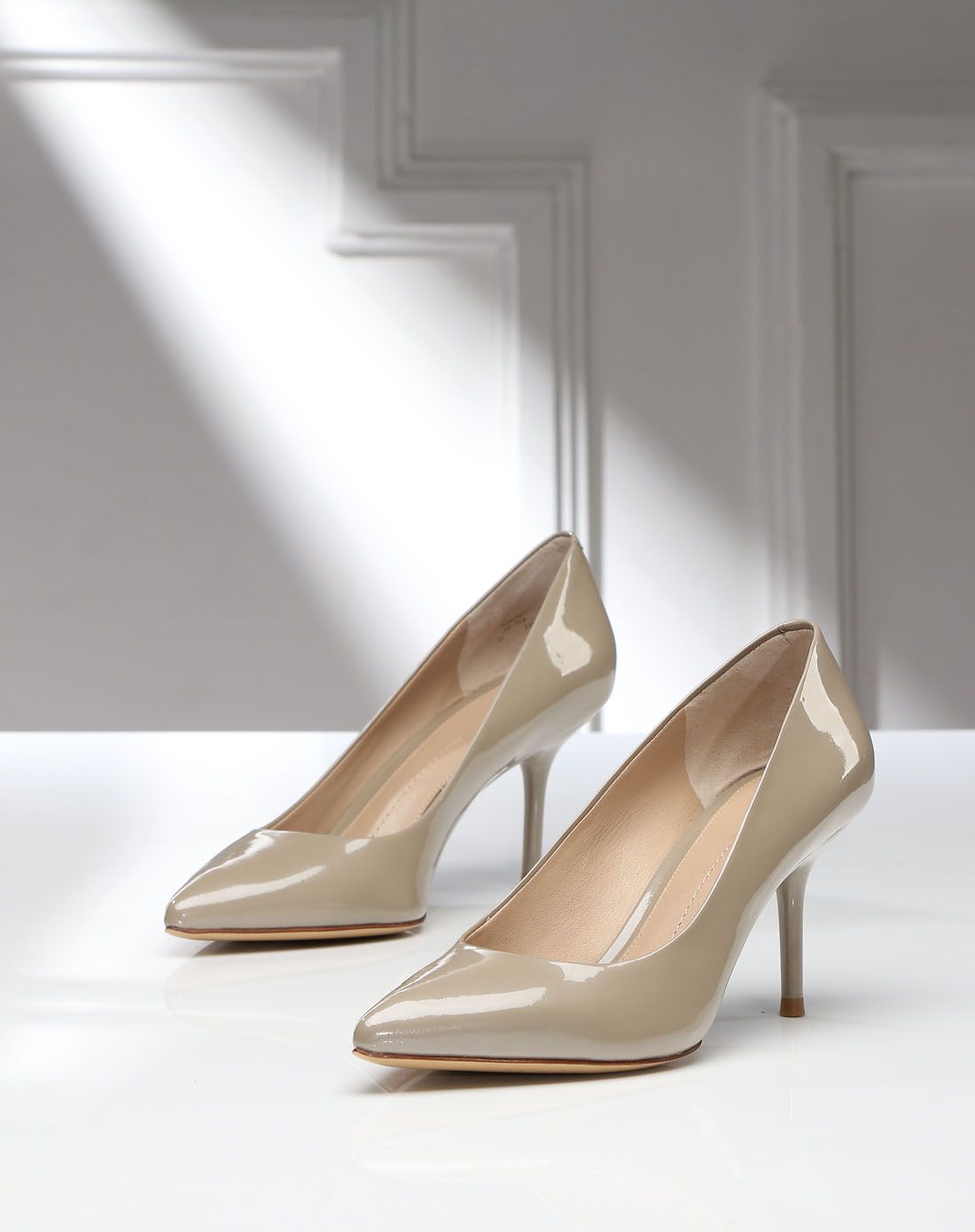 stella luna香槟色尖头简约时尚高跟单鞋