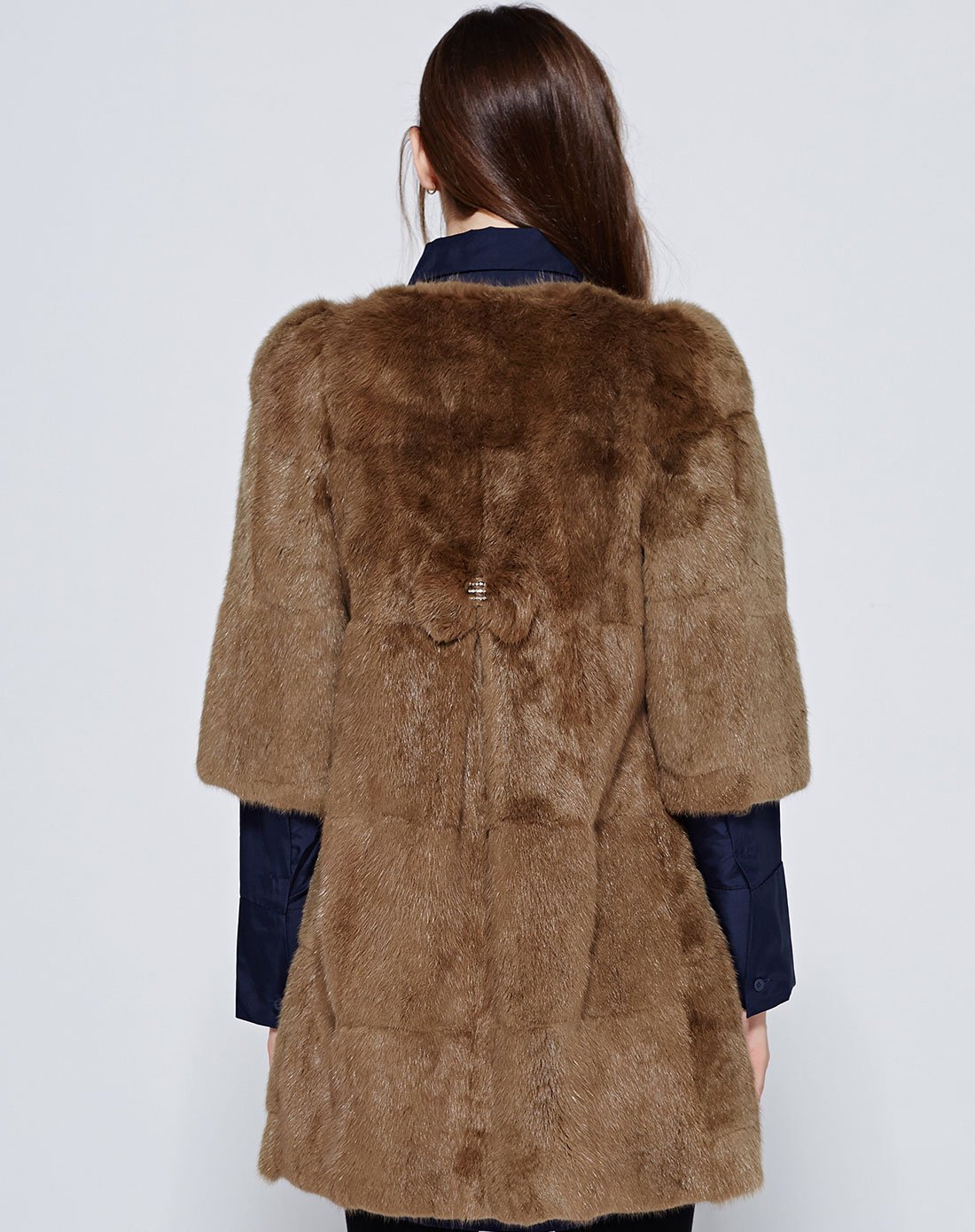 橄榄绿青根貂中长基本款圆领皮草外套