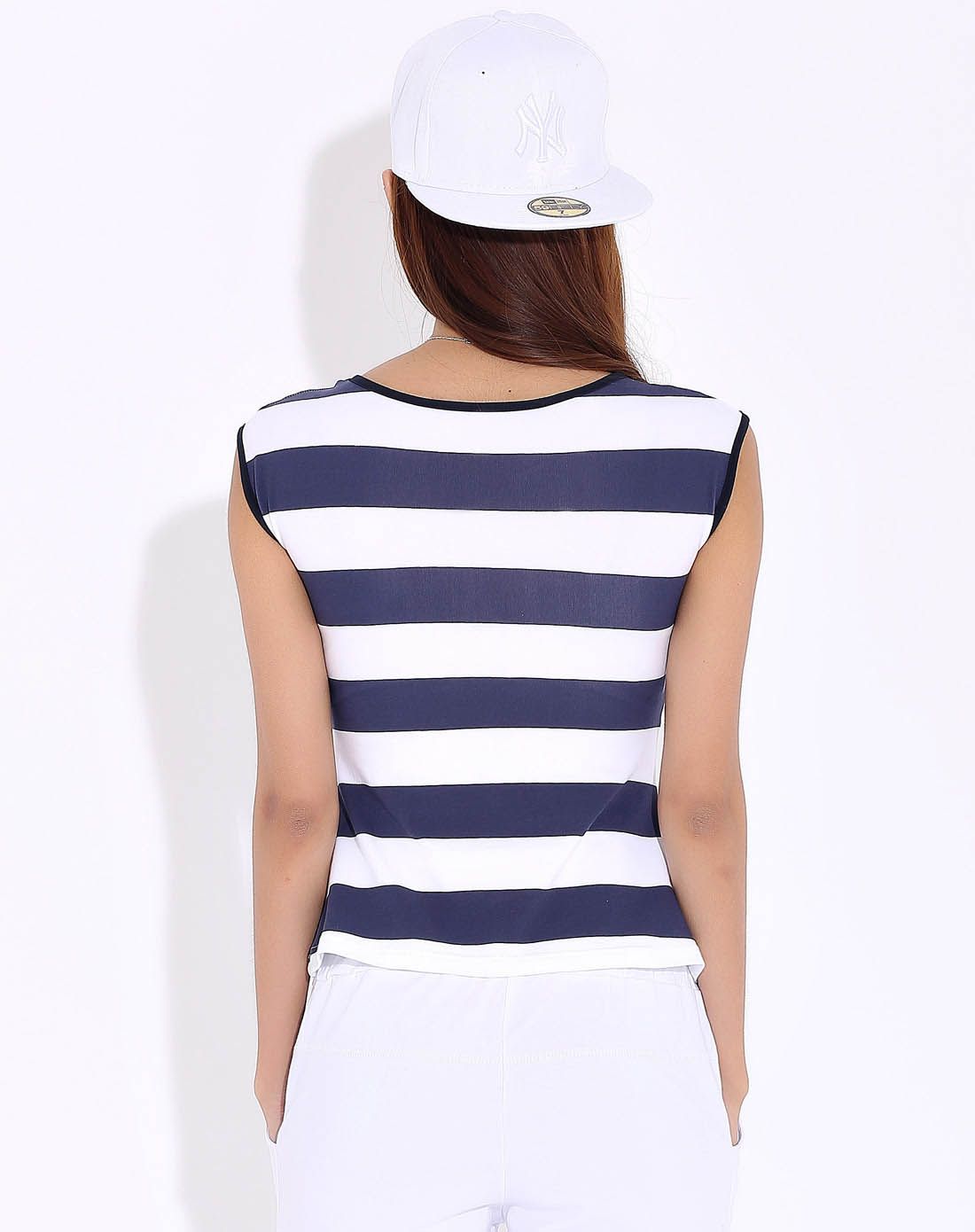 运动健美 女款蓝白条上衣 简约百搭