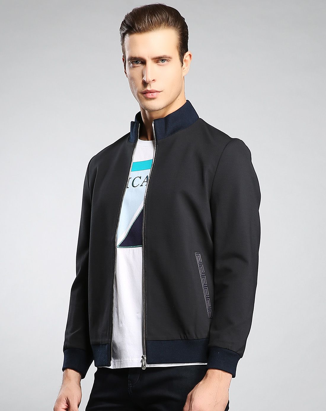 迪赛deicae男装专场 深湖蓝爽滑舒适拼针织立领拉链款夹克