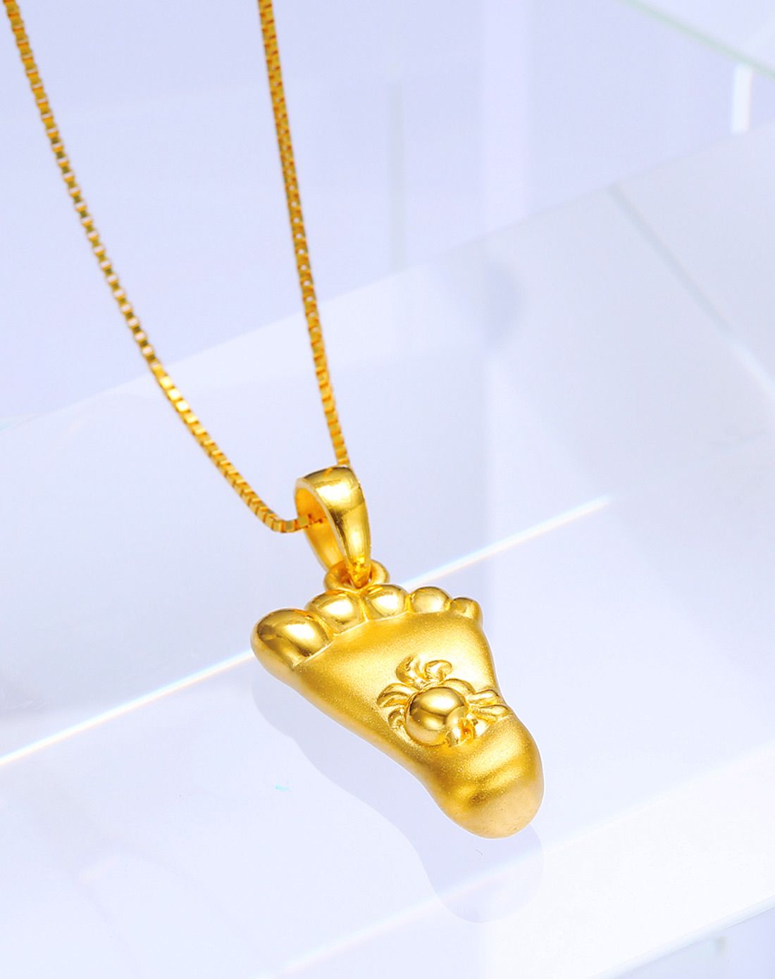 谢瑞麟 足金小脚丫知足常乐吊坠