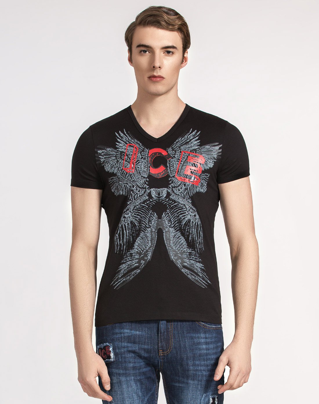 男士黑色翅膀图腾印花短袖t恤