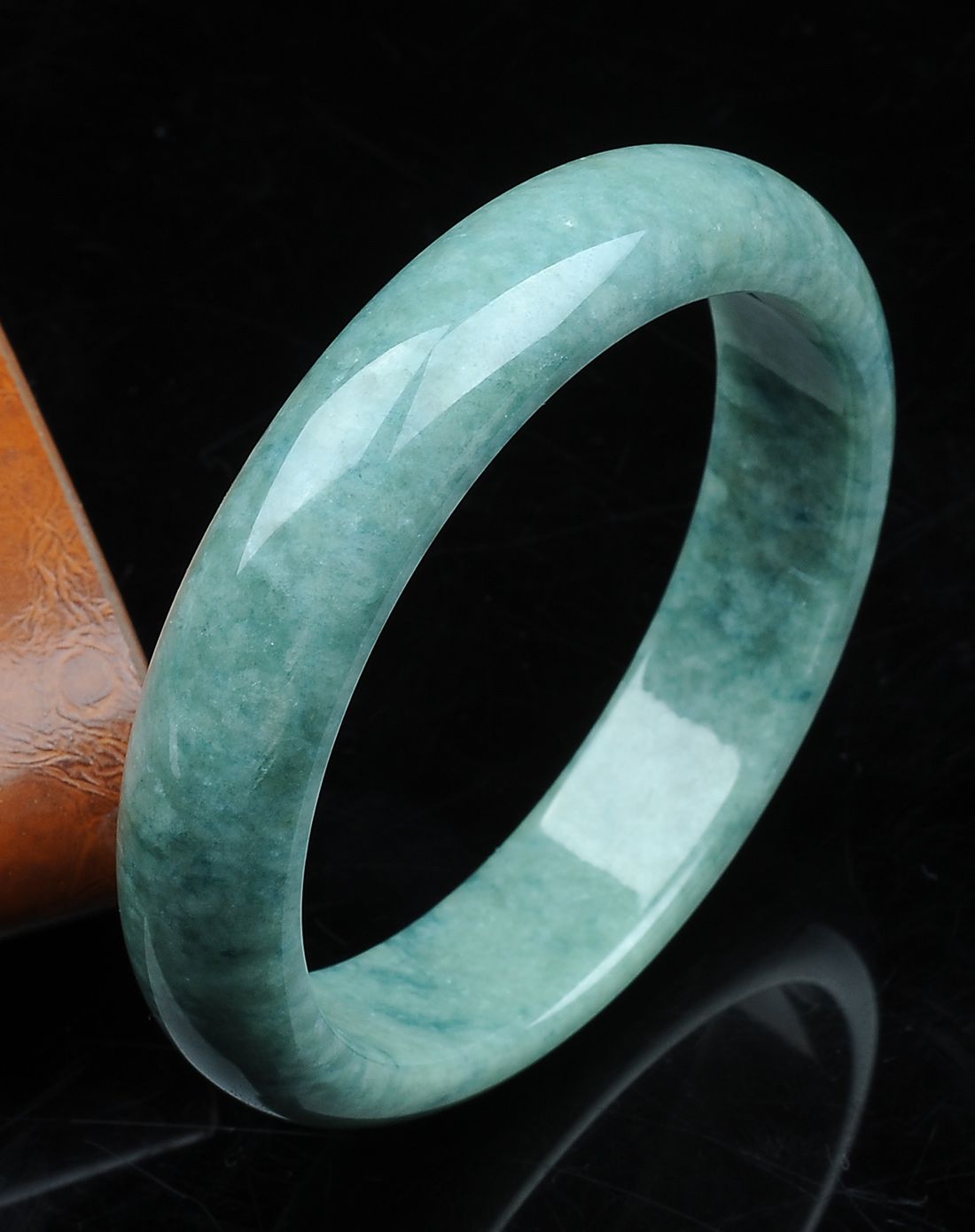 天然a货翡翠糯种手镯57mm