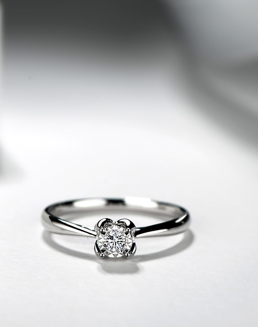 钻石世家 1克拉效果显钻 18k金钻石戒指