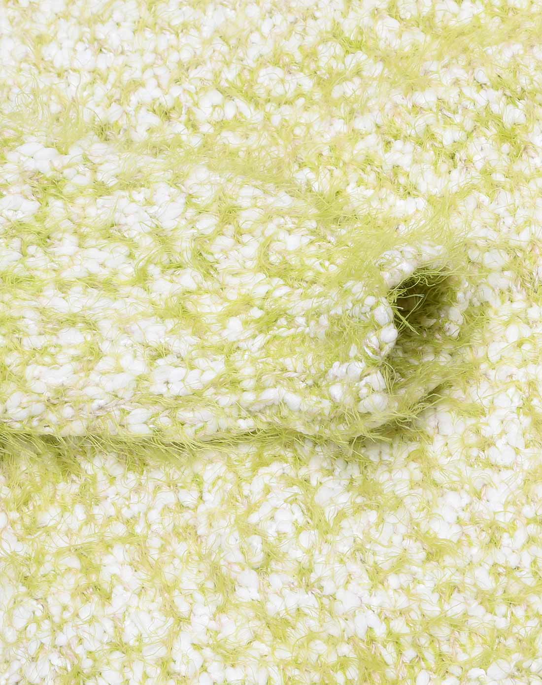 女童草绿色直筒毛衣