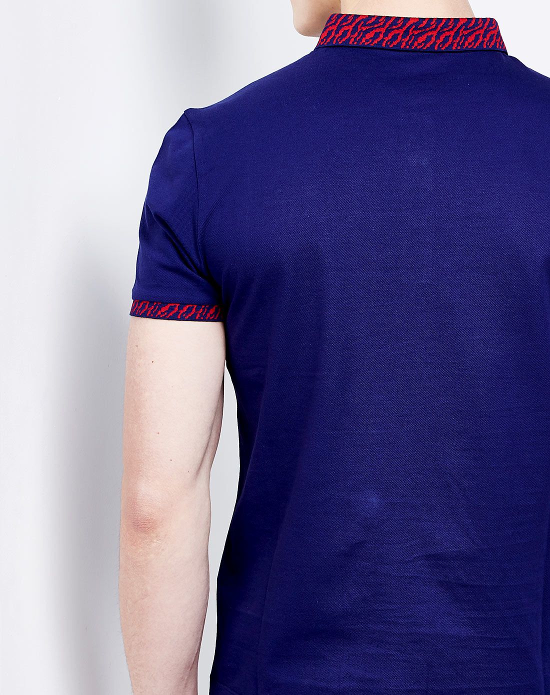 藏蓝色花纹数字印花翻领短袖polo衫