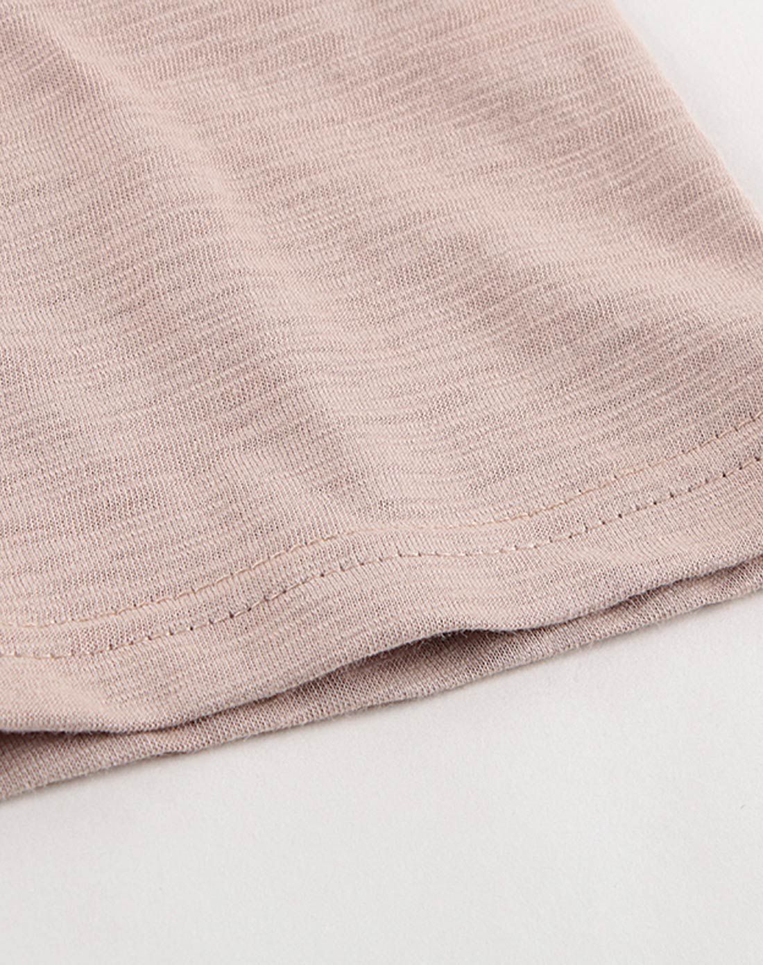 女童杏色短袖口袋印花t恤