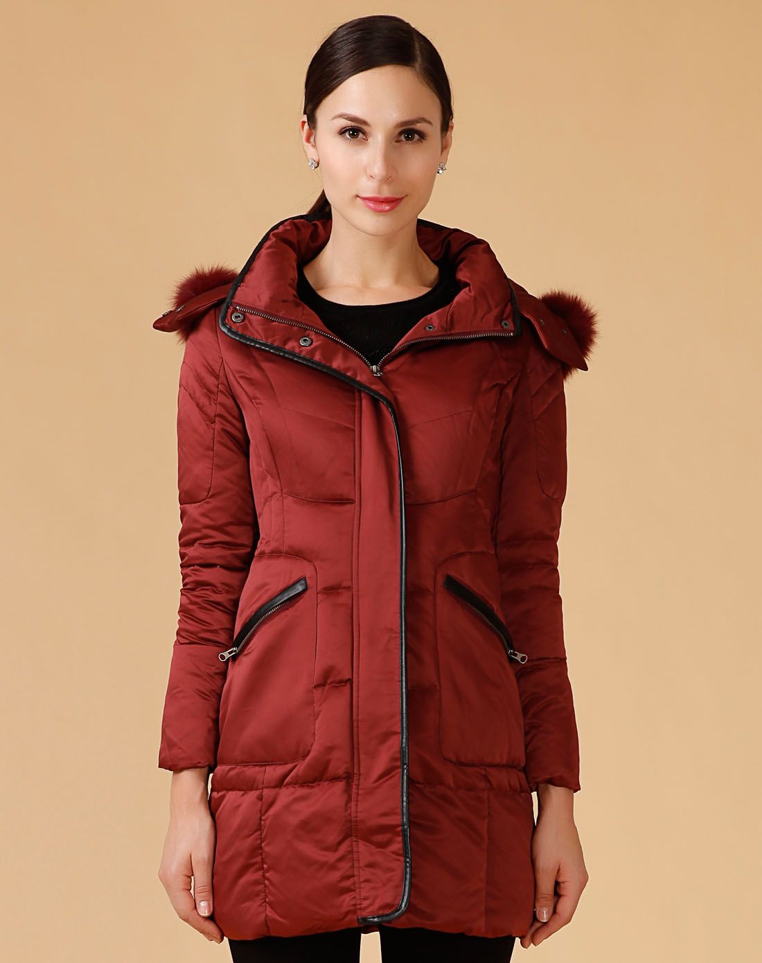棕红色时尚大气简约长款羽绒服