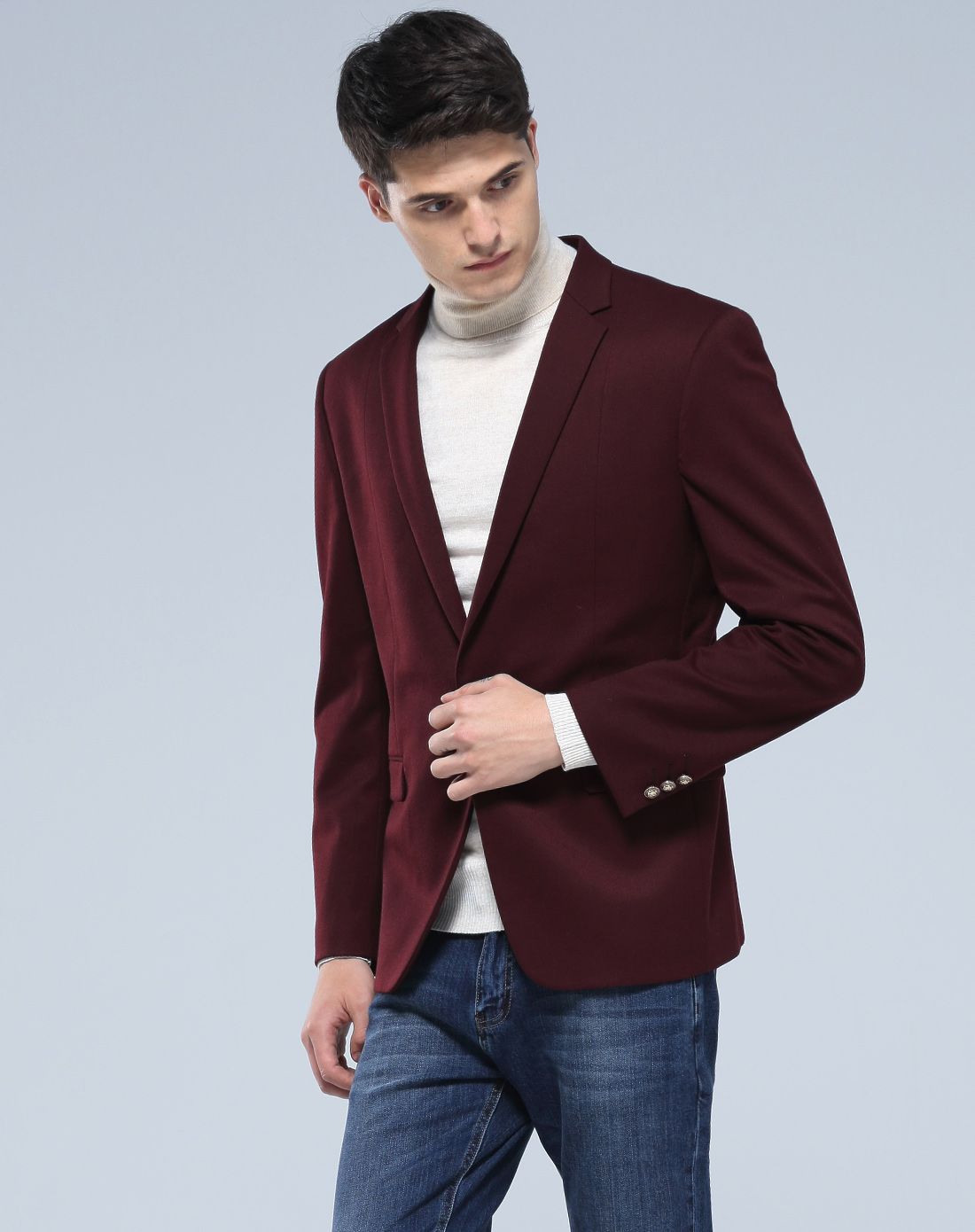 酒红色柔适顺滑修身版翻领西服