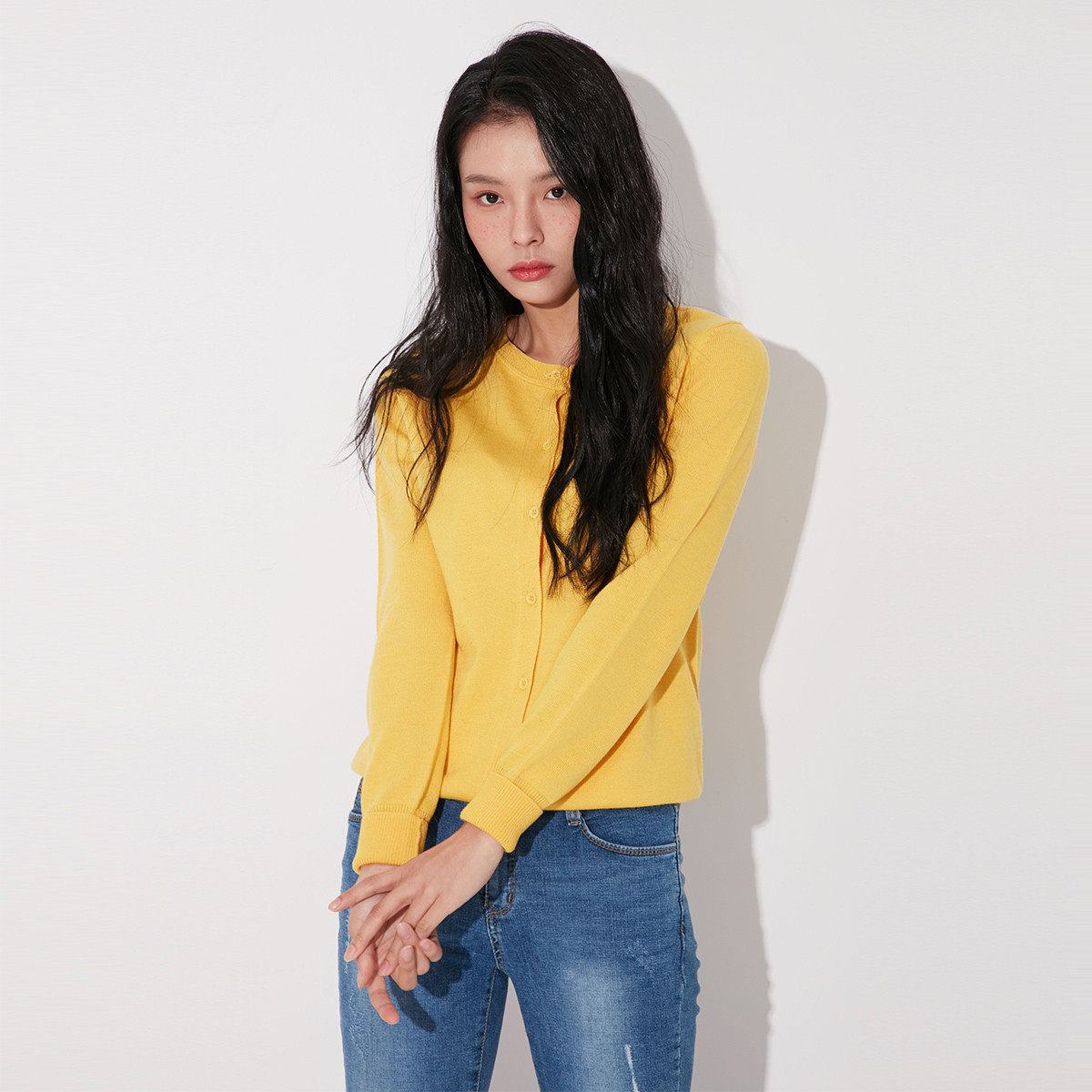 lap 2018秋季新品亮色圆领单排扣紧口袖百搭款保暖女式针织衫