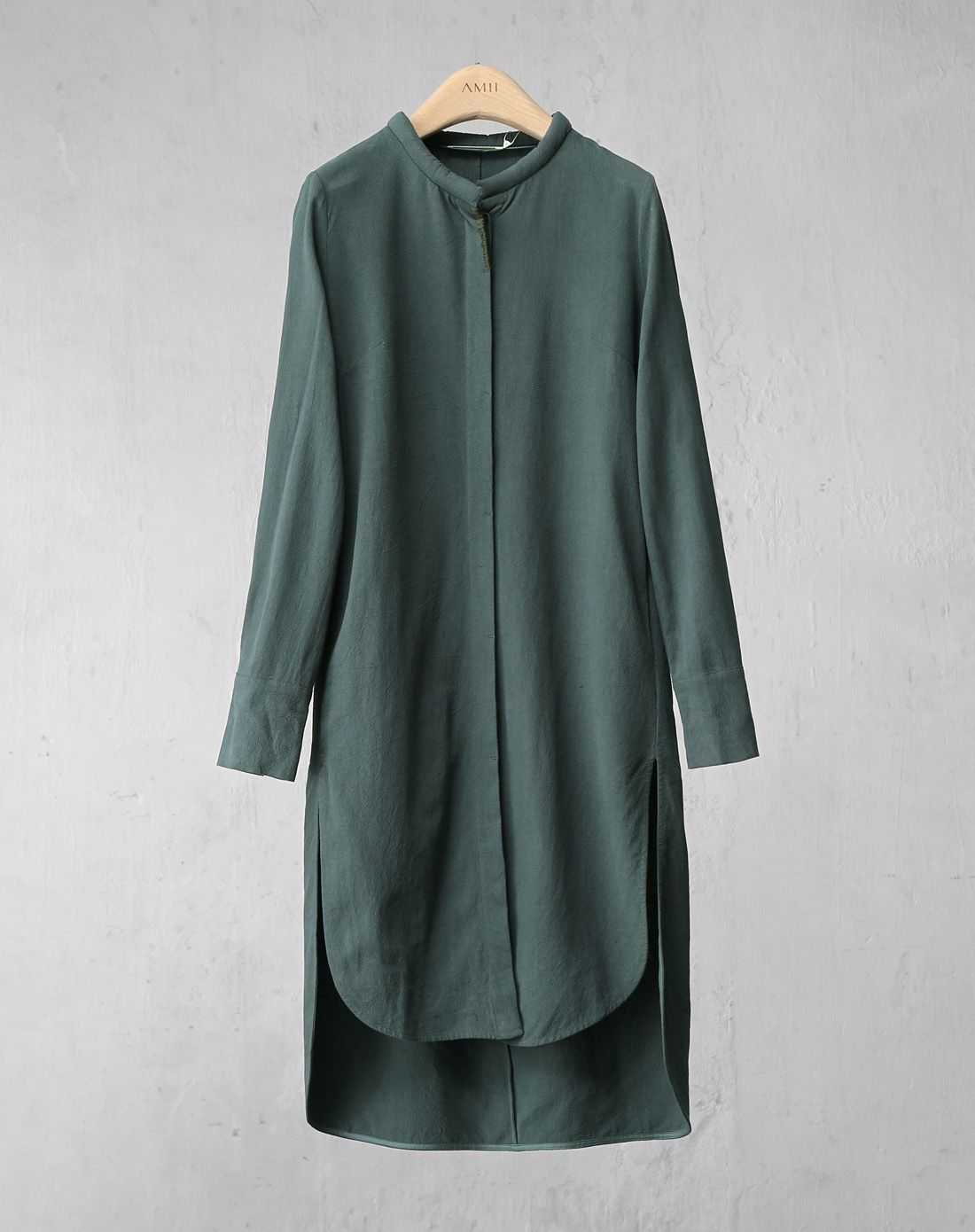 松柏绿长款前短后长棉麻立领衬衣