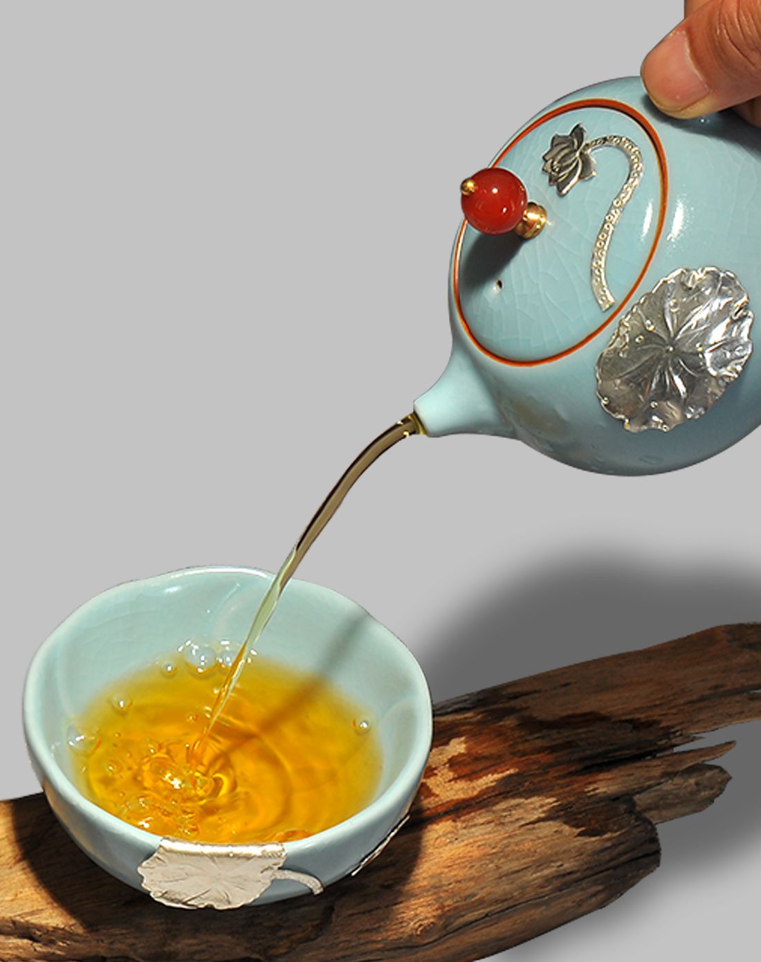 汝窑瓣形银莲杯/棱形银盏杯