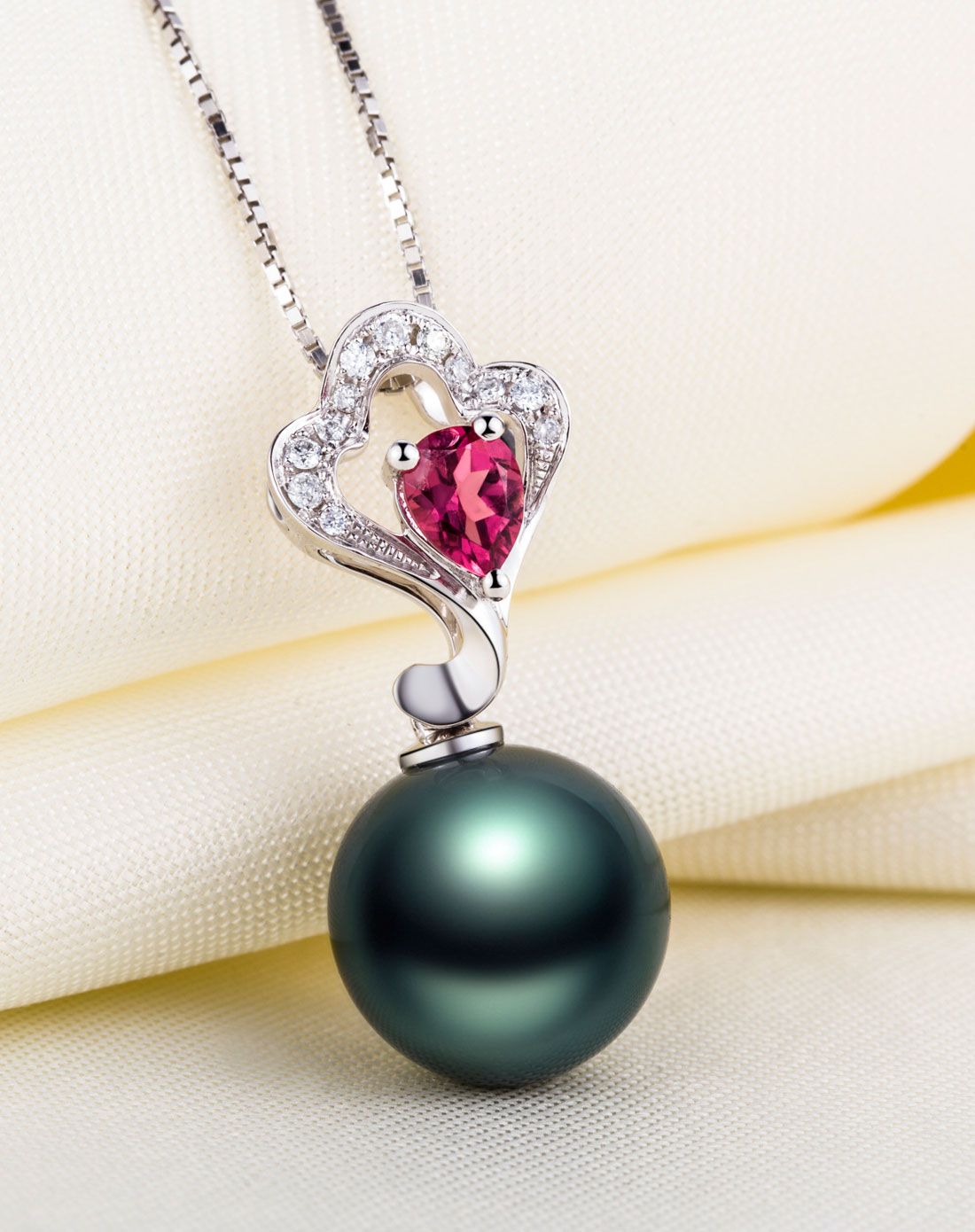 10-11mm大溪地黑珍珠18k钻石碧玺吊坠(附国检证书)