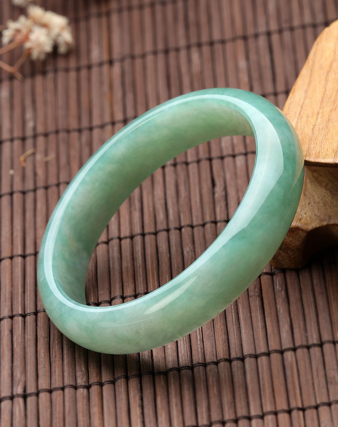 58mm天然a货冰糯种油青端庄翡翠手镯