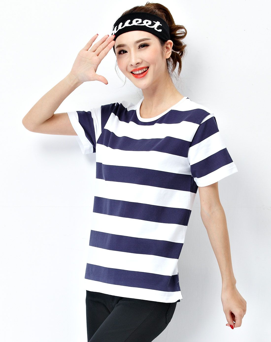 运动健美 女款蓝白条短袖宽松上衣 简约潮流