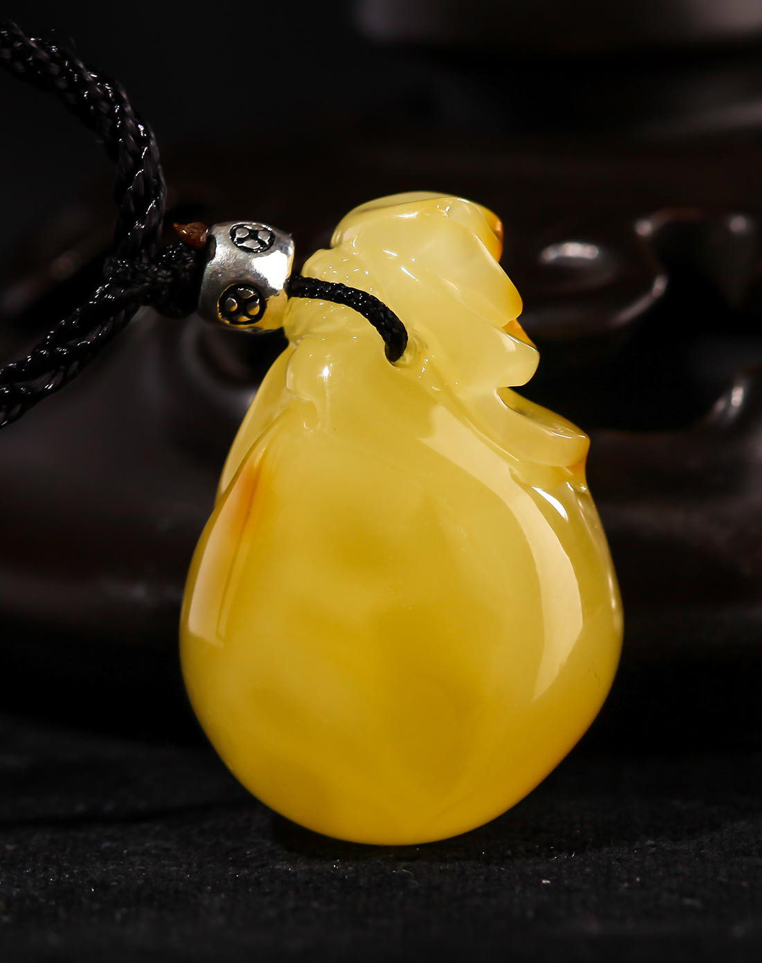 穗南 手工精雕富贵钱袋蜜蜡吊坠娇俏可爱多款可选(含绳)