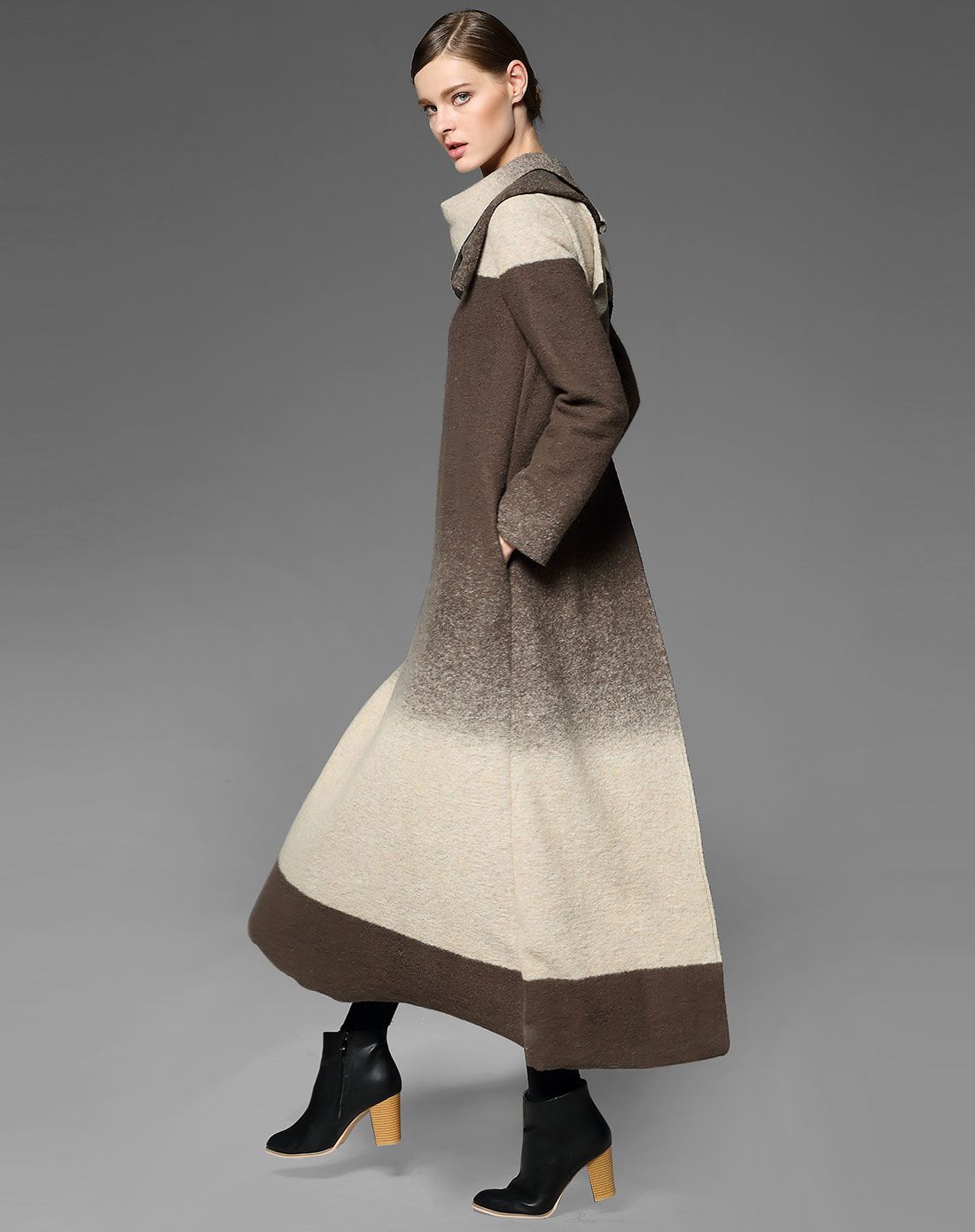 灰色英伦风别致长袖连衣裙