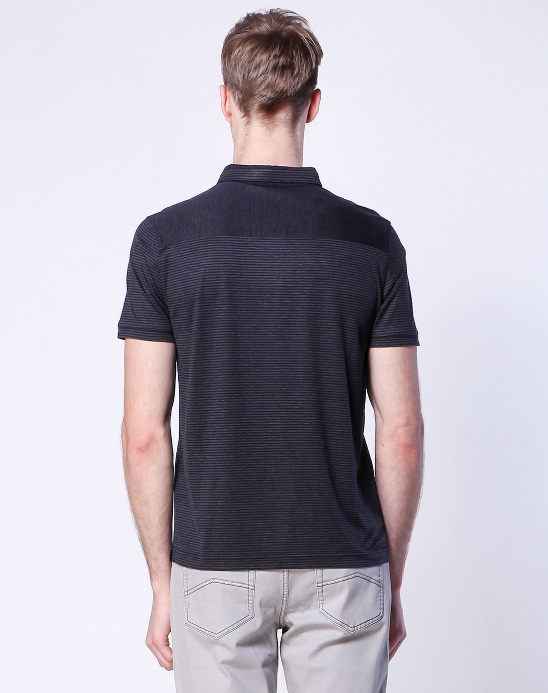 深蓝灰色短袖翻领t恤