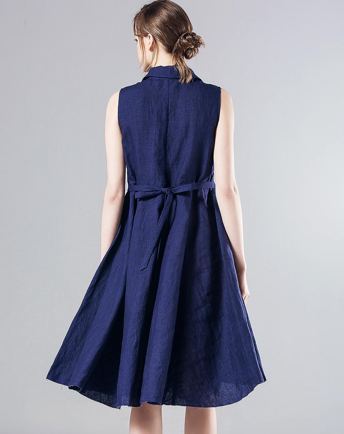 蓝色拼接复古亚麻连衣裙