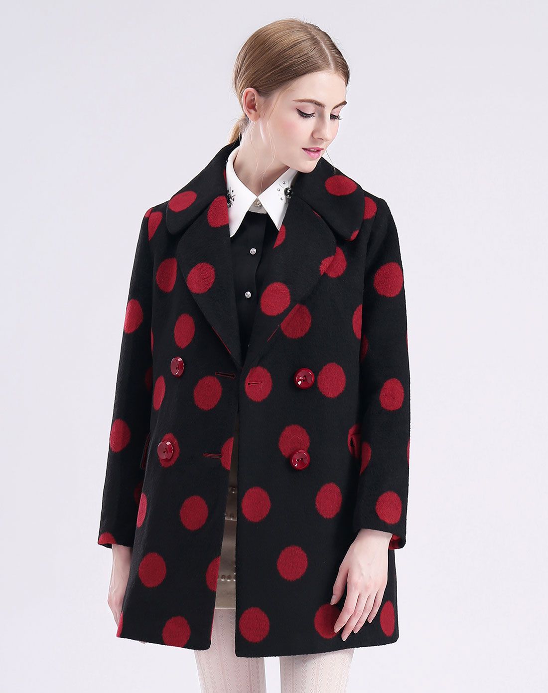 黑底红点毛呢外套