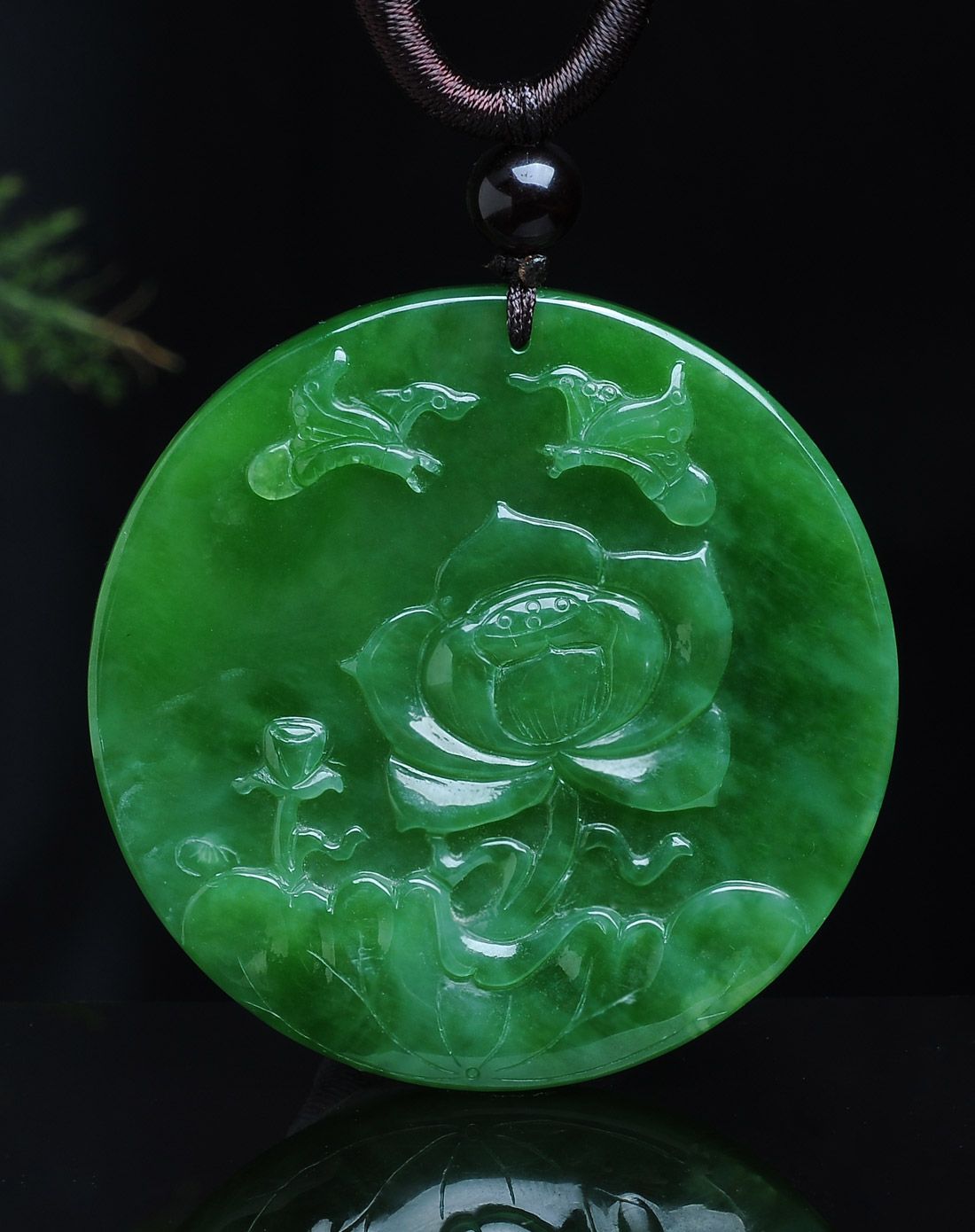 天然和田碧玉圆形花开富贵吊坠玉佩(附证书)