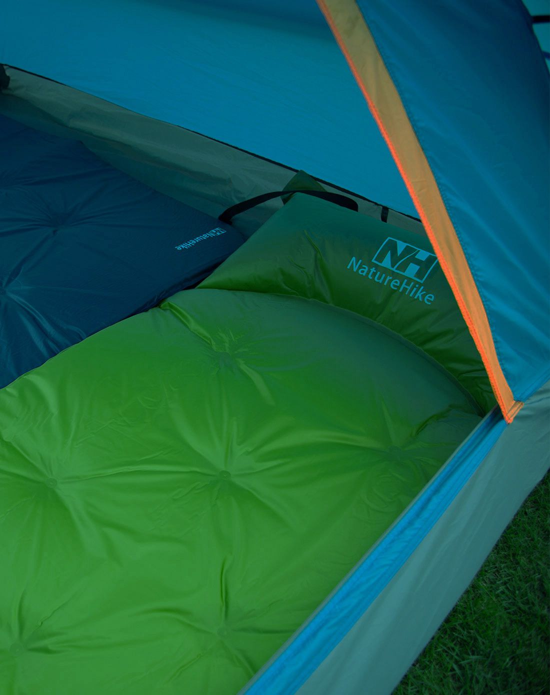 自动充气 中性丛林绿单人气垫 防潮舒适