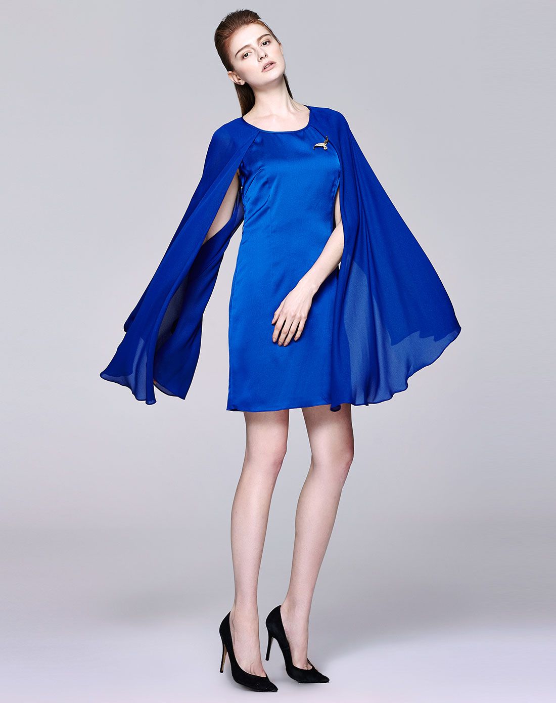 宝石蓝修身气质斗篷连衣裙