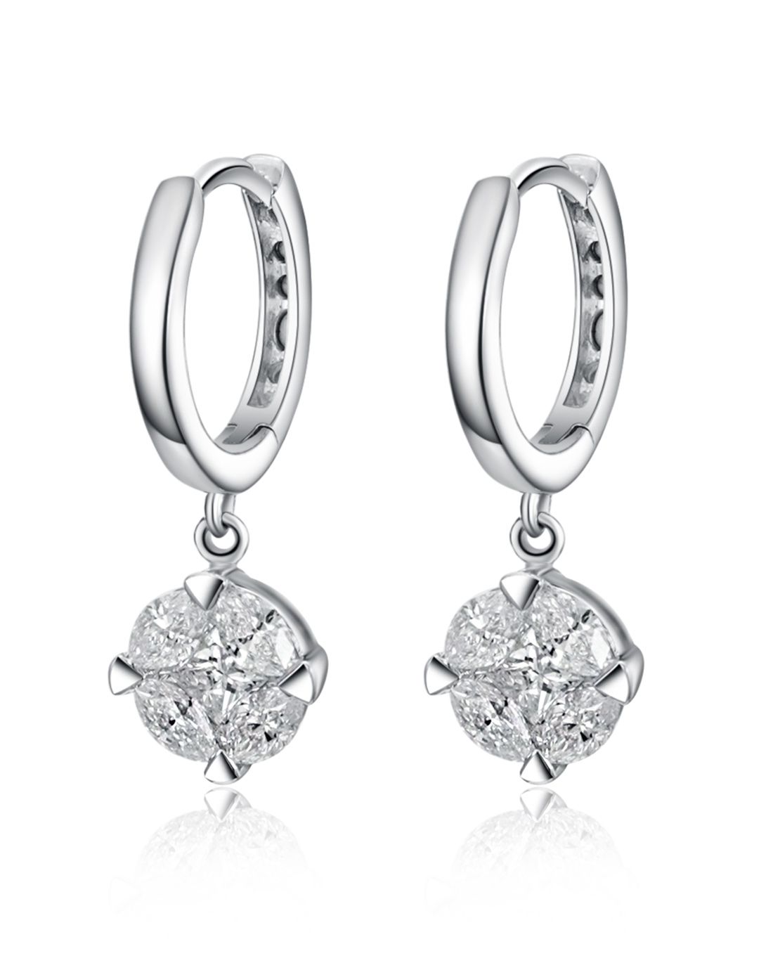 张万福 心心相依 18k金50分钻石耳坠(一对)(定价)