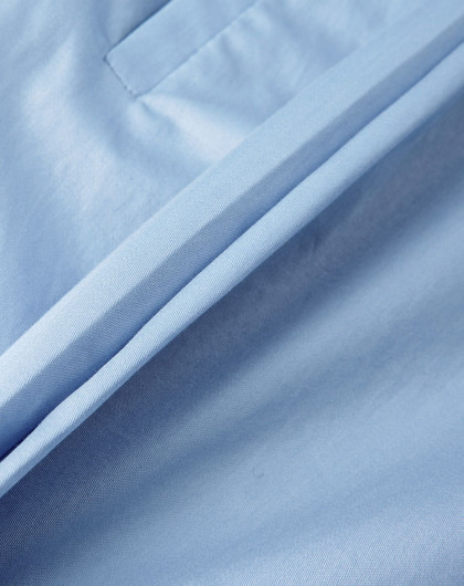 emporio armani女款浅蓝色宽松短裤