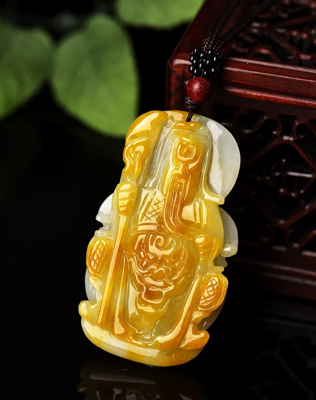 冰糯黄翡翠武财神关公翡翠a货吊坠(附证书)