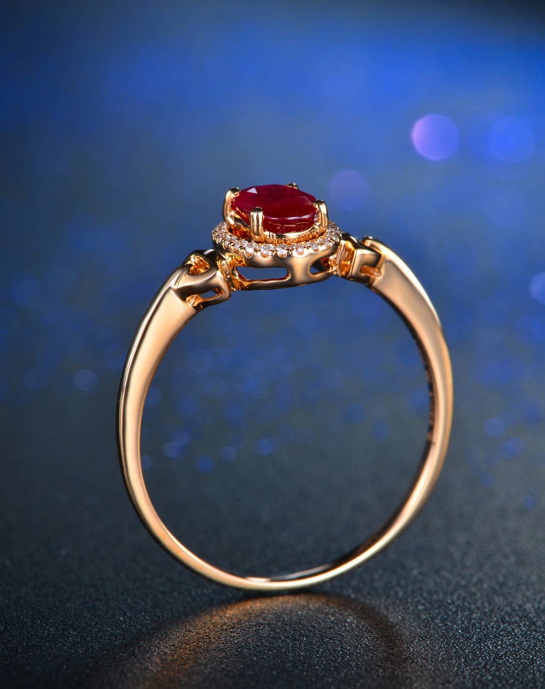 60分玫瑰18k金红宝石女戒