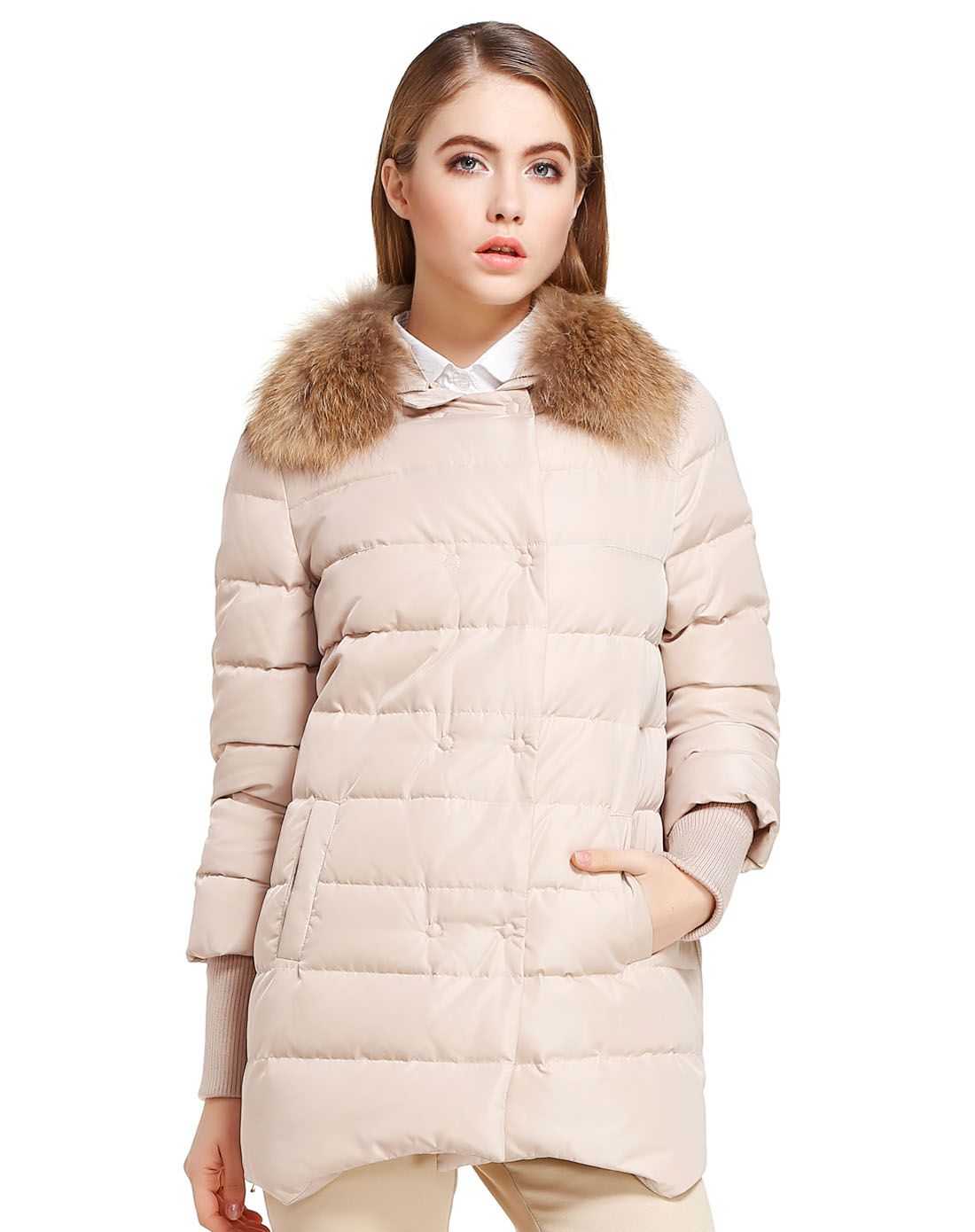 米杏色时尚气质长袖羽绒服