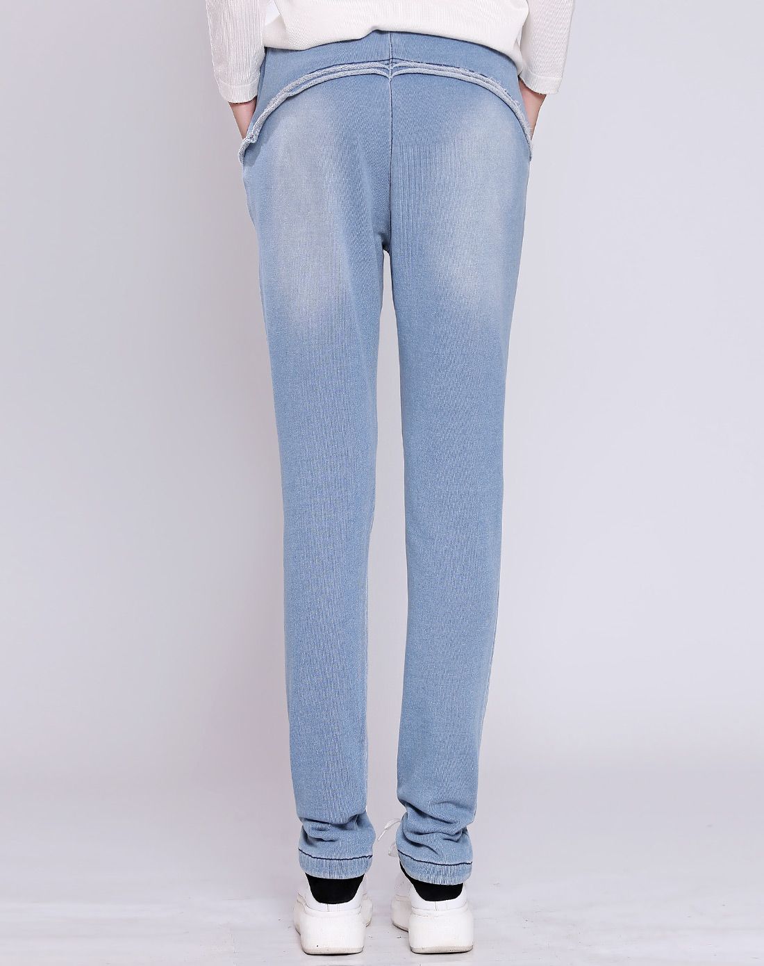 浅蓝色百搭休闲宽松运动裤(带钻)