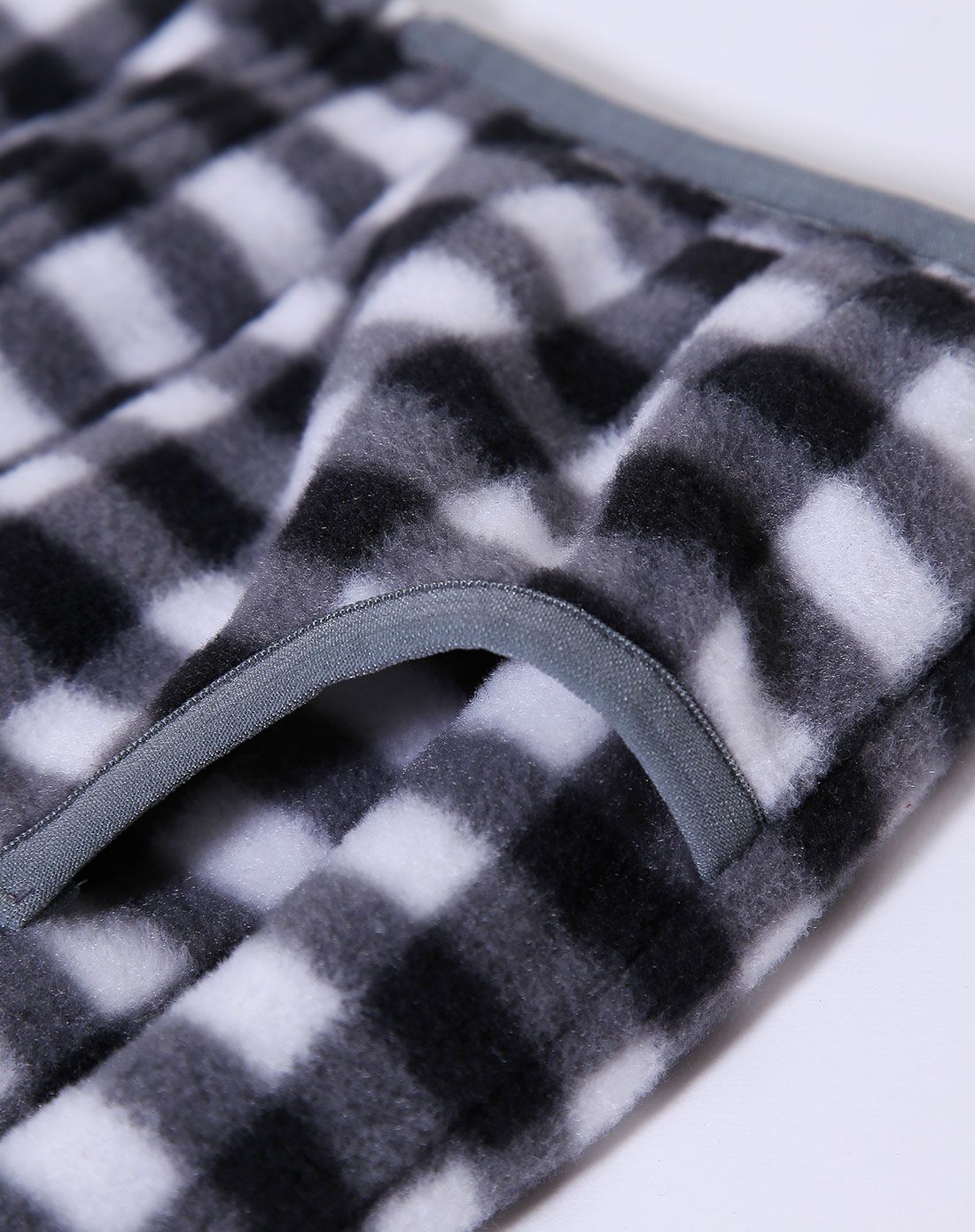 男宝宝灰白格马甲